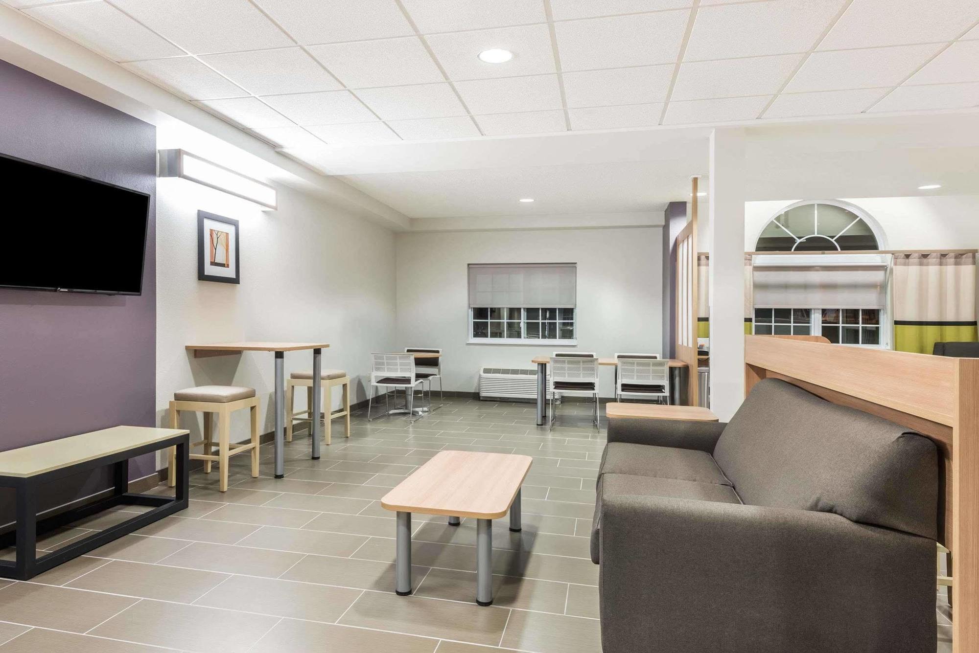 Microtel Inn & Suites By Wyndham Beaver Falls Εξωτερικό φωτογραφία