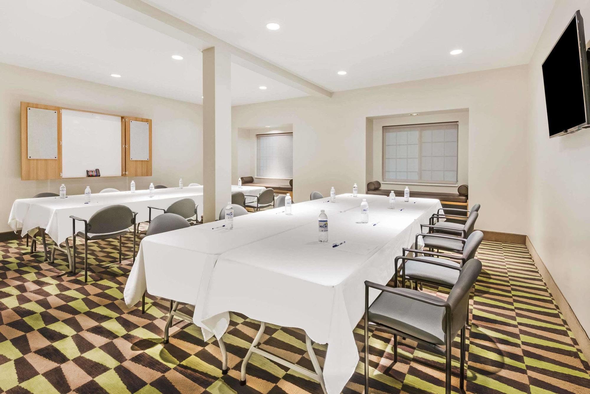 Microtel Inn & Suites By Wyndham Beaver Falls Εξωτερικό φωτογραφία